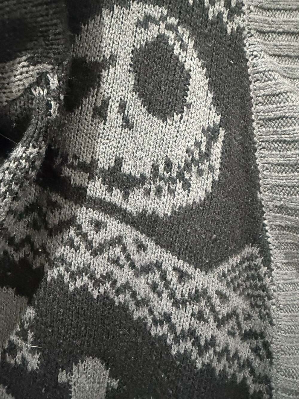 Disney Nightmare Before Christmas Skull Fair Isle Cardigan M Jack Skellington - Picture 7 of 9